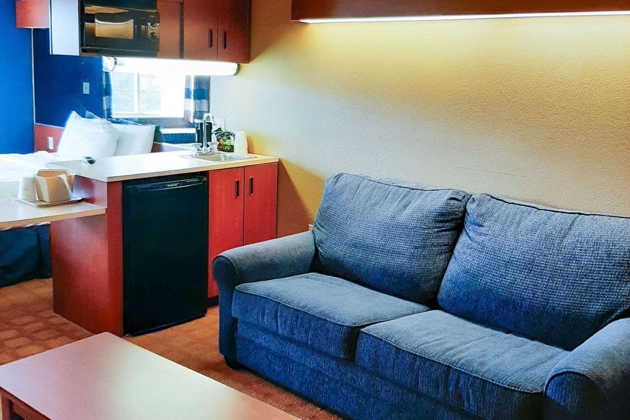 Starkville Inn & Suites 외부 사진